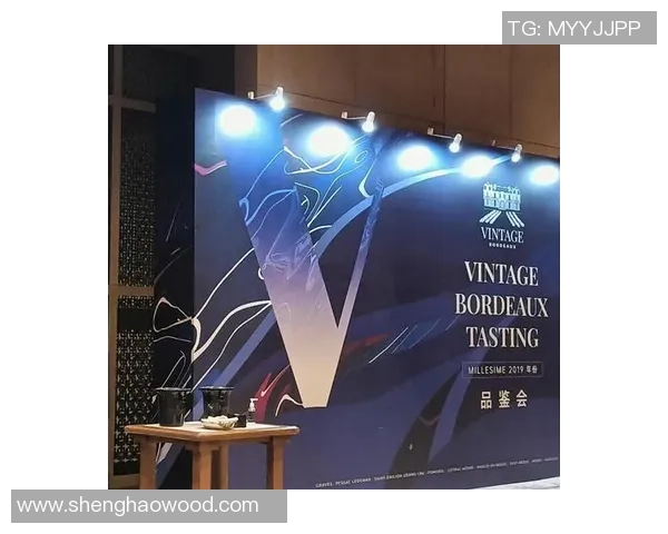 足球球星与奶茶的奇妙邂逅：从场上到茶饮，运动与休闲的完美融合